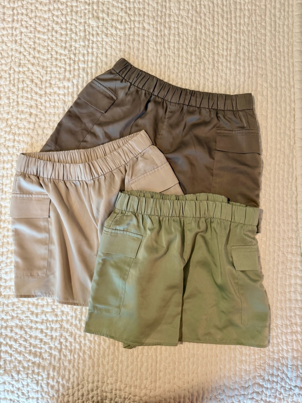 Abercrombie & Fitch Women's Cargo Shorts Set in Olive, Khaki & Brown